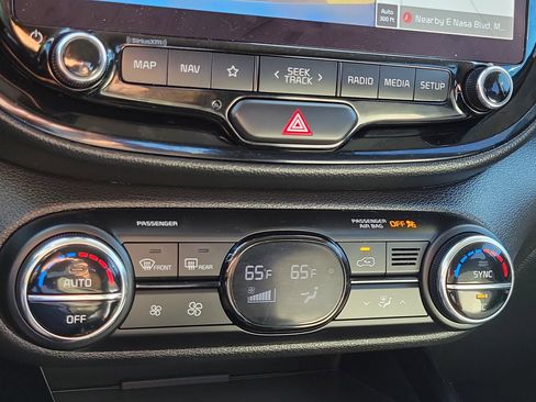 Used 2023 Kia Soul GT-Line FWD image 23