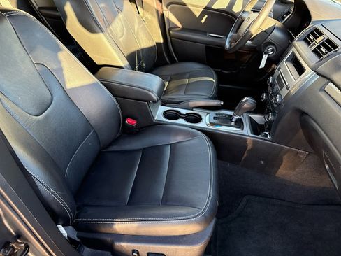 Used 2012 Ford Fusion SEL image 26