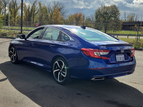 Used 2022 Honda Accord Sport image 4