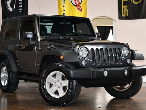Used 2014 Jeep Wrangler Sport w/ Quick Order Package 24S AWD/4WD image 3