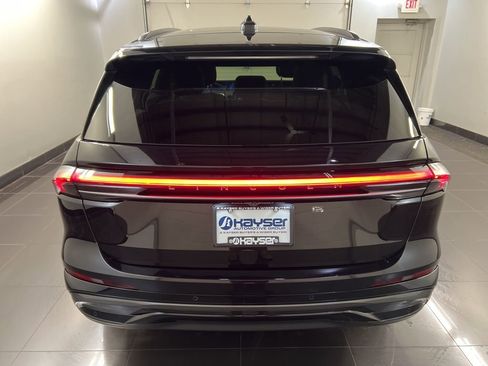 New 2026 Lincoln Nautilus Reserve image 5