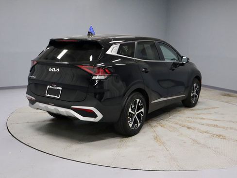 Used 2025 Kia Sportage EX FWD image 12
