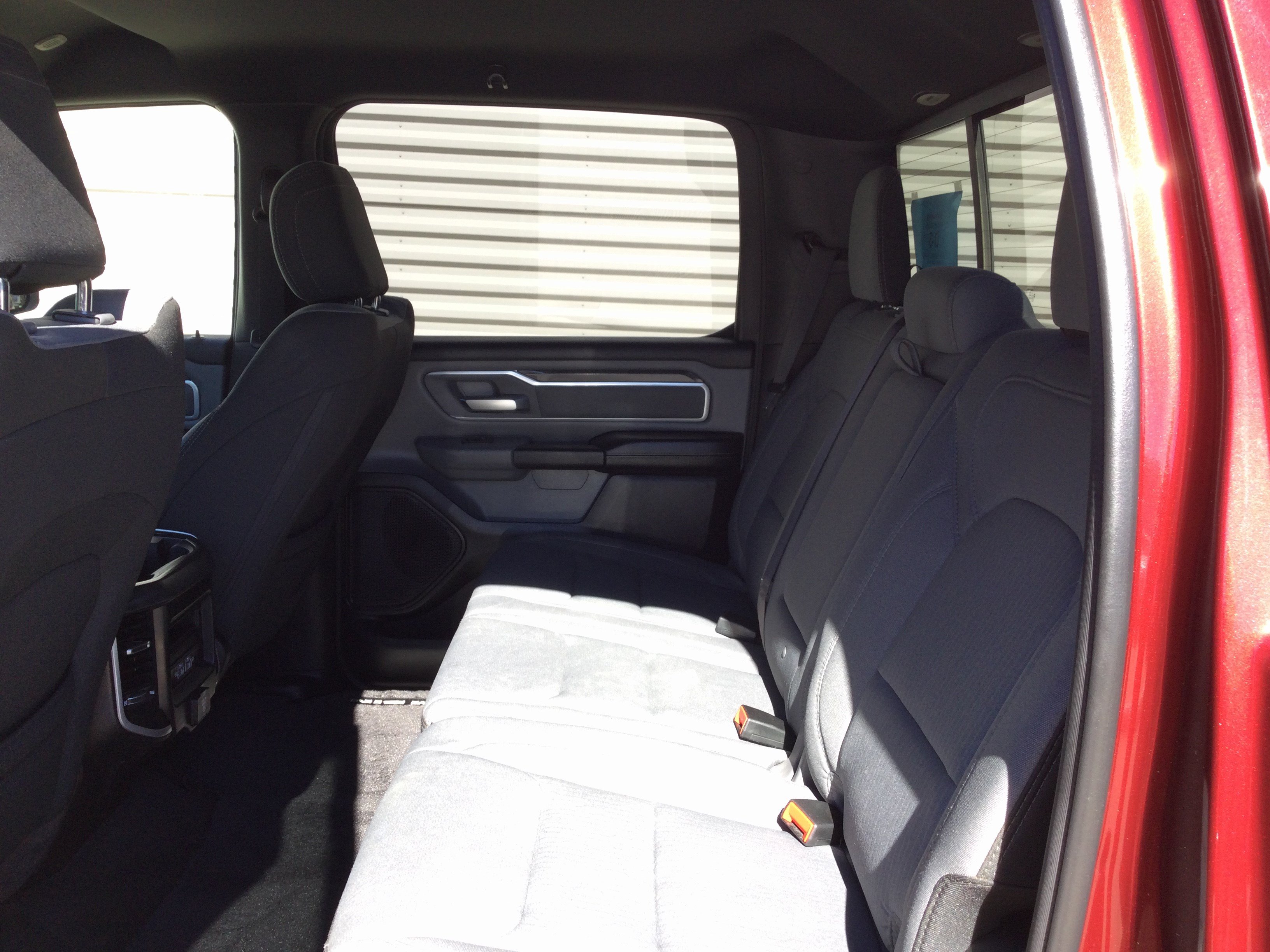 Used 2022 RAM 1500 Big Horn AWD/4WD image 6