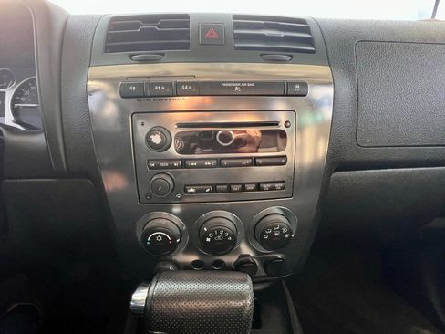 Used 2007 HUMMER H3 Luxury image 16
