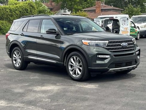 Certified 2024 Ford Explorer XLT w/ Equipment Group 202A AWD/4WD image 7
