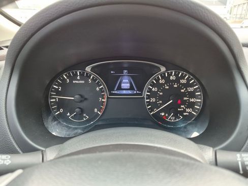 Used 2016 Nissan Altima 2.5 SL w/ 2.5 Technology Package FWD image 10