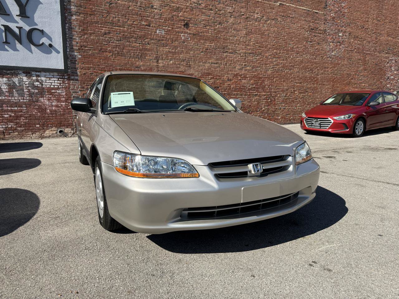 Used 1999 Honda Accord LX image 2