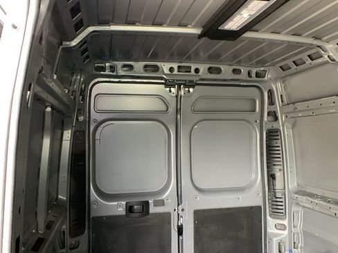 Used 2025 RAM ProMaster 2500 w/ Convenience Group FWD image 26