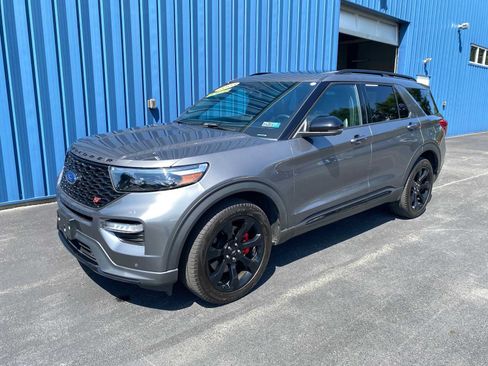 Used 2023 Ford Explorer ST w/ Equipment Group 401A AWD/4WD image 2