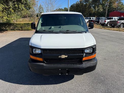 Used 2015 Chevrolet Express 2500 Extended image 2