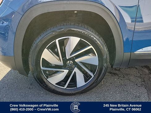 Used 2025 Volkswagen Atlas SEL image 17