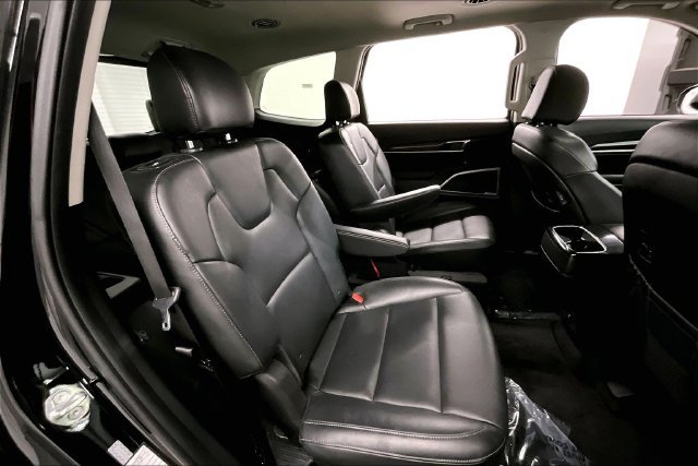 Used 2025 Kia Telluride S AWD/4WD image 25