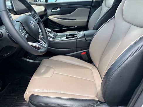 Used 2023 Hyundai Santa Fe SEL w/ Premium Package image 9