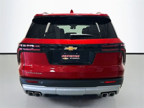 New 2026 Chevrolet Traverse LT w/ Driver Confidence Package image 7