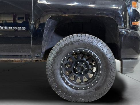 Used 2018 Chevrolet Silverado 1500 Custom w/ Rally 1 Edition RWD image 34