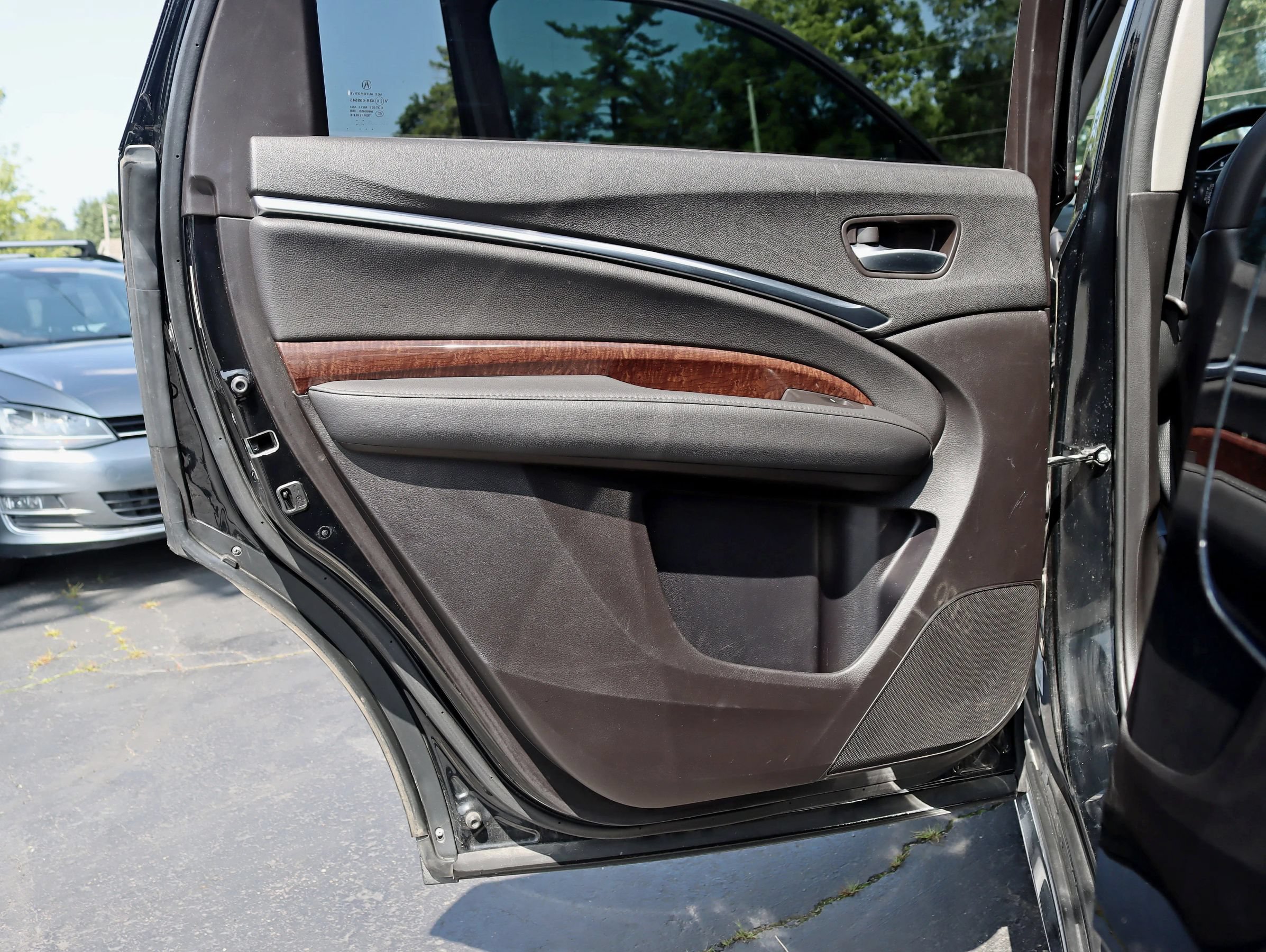 Used 2017 Acura MDX w/ Technology Package AWD/4WD image 35