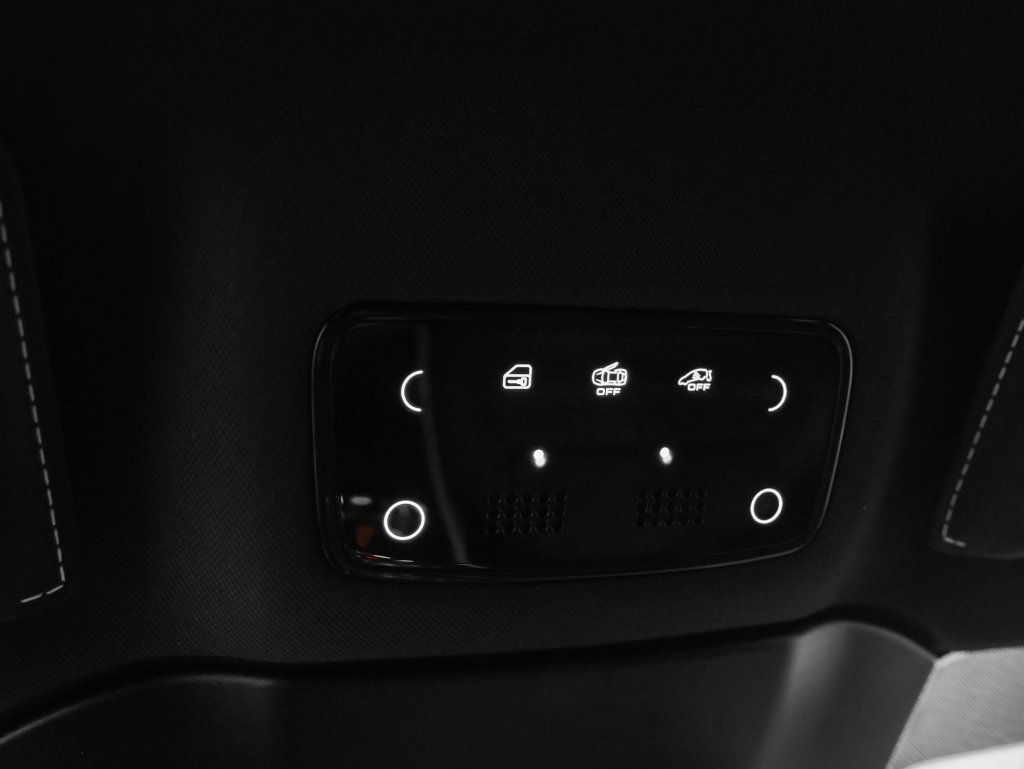 Certified 2023 Ferrari Roma RWD image 64
