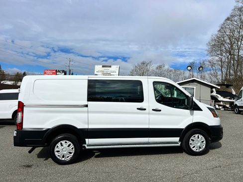 Used 2024 Ford Transit 250 Low Roof w/ Exterior Upgrade Package image 8