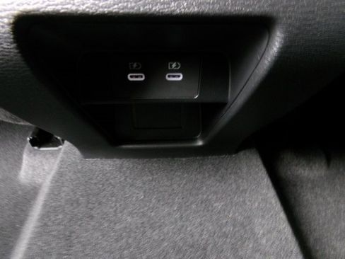 New 2025 Mitsubishi Outlander SE image 22