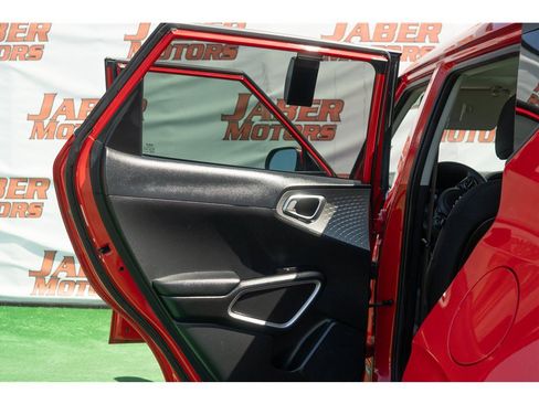 Used 2023 Kia Soul LX FWD image 35