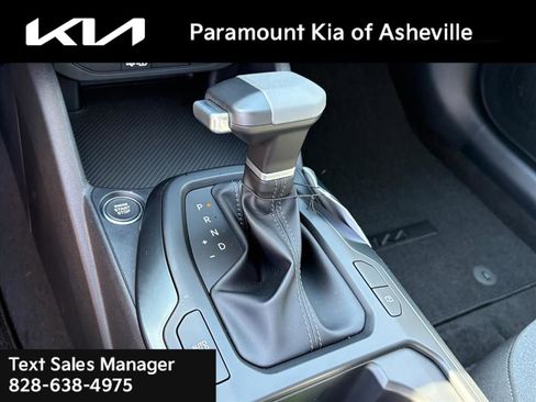 New 2025 Kia K4 LXS image 27