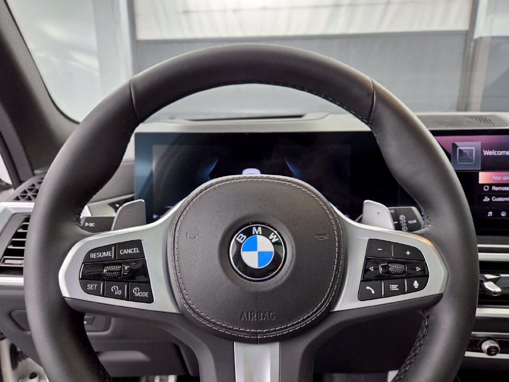 Used 2024 BMW X5 xDrive40i w/ M Sport Package AWD/4WD image 28