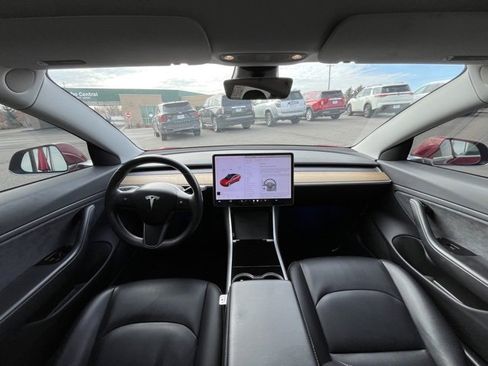 Used 2018 Tesla Model 3 Long Range image 29