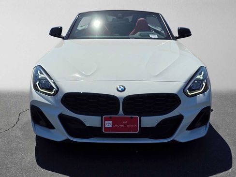Used 2024 BMW Z4 M40i w/ Premium Package RWD image 8