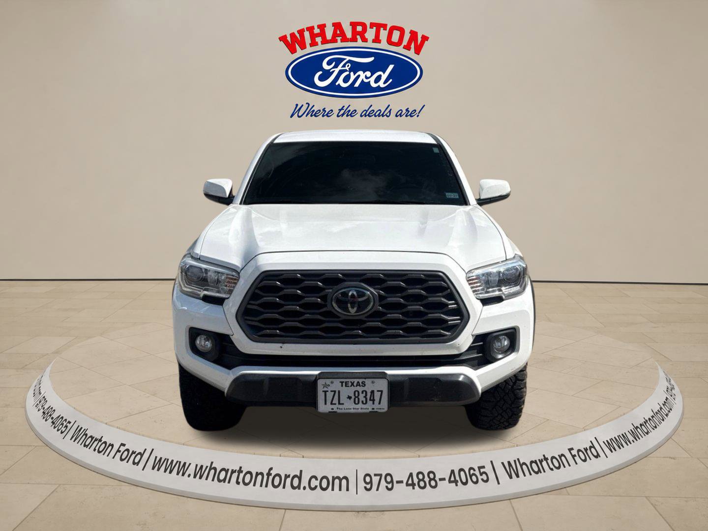 Used 2023 Toyota Tacoma TRD Off-Road w/ Technology Package AWD/4WD image 2