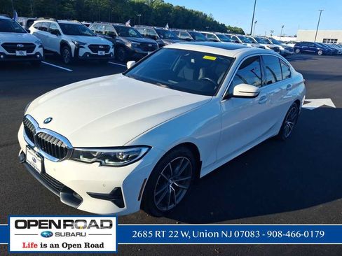 Used 2021 BMW 330i xDrive Sedan w/ Convenience Package AWD/4WD image 3