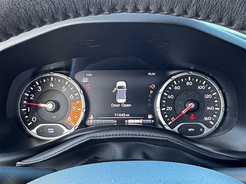 Used 2022 Jeep Renegade Latitude w/ Convenience Group image 13