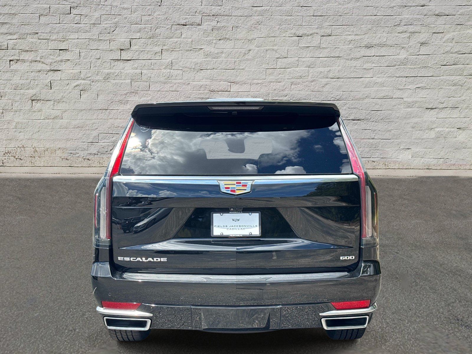 Used 2023 Cadillac Escalade Premium Luxury Platinum AWD/4WD image 4