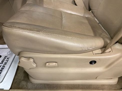 Used 2009 Chevrolet Tahoe LT w/ Suspension Package, Off-Road AWD/4WD image 19