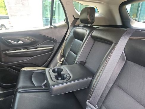 Used 2018 GMC Terrain SLT w/ Preferred Package FWD image 32