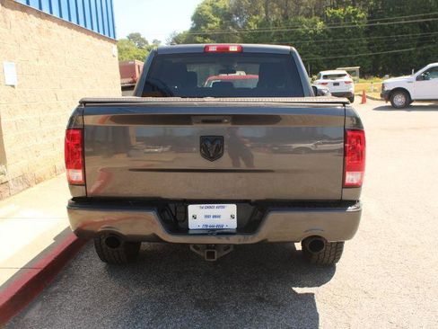 Used 2018 RAM 1500 Express w/ Express Value Package RWD image 5