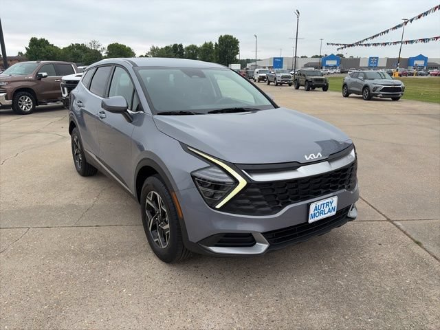 Used 2025 Kia Sportage LX AWD/4WD image 8