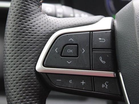 Used 2025 Toyota Sienna Platinum image 35