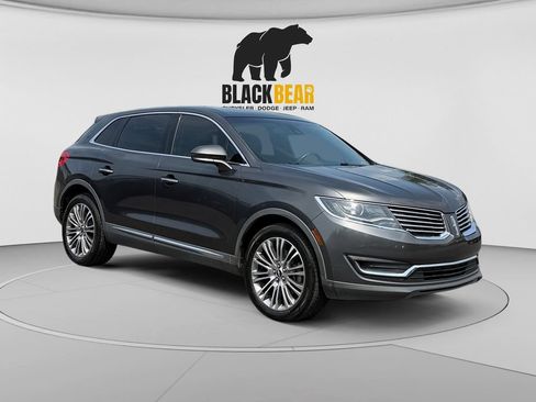 Used 2018 Lincoln MKX Reserve w/ Lincoln MKX Climate Package AWD/4WD image 1