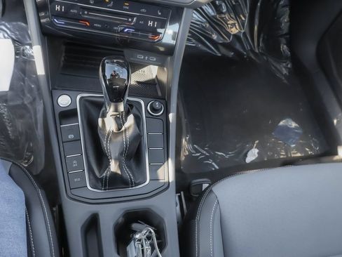 New 2026 Volkswagen Jetta SE FWD image 29