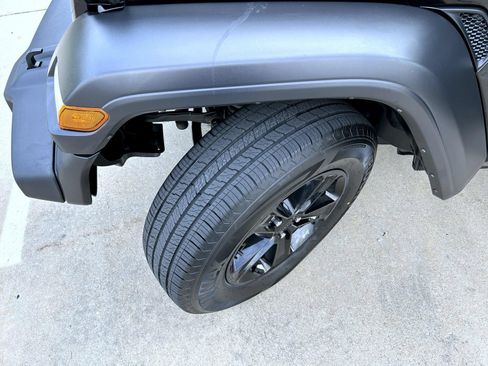 Used 2022 Jeep Wrangler Unlimited Sport AWD/4WD image 23