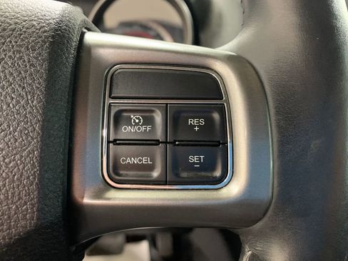 Used 2017 Dodge Journey Crossroad w/ Popular Equipment Group FWD image 12