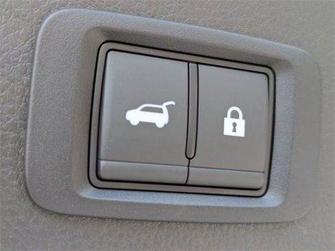 New 2025 Mitsubishi Eclipse Cross SE image 19