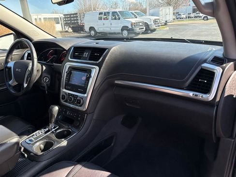 Used 2014 GMC Acadia SLT image 32