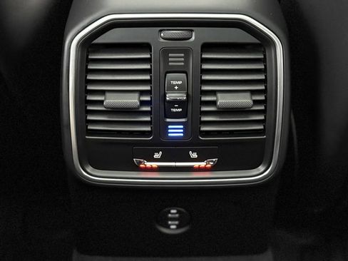 New 2026 Porsche Macan S image 32