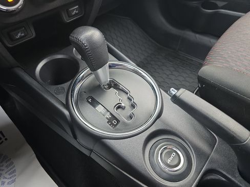 Used 2017 Mitsubishi Outlander Sport SE image 25