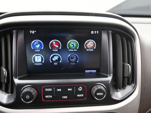 Used 2015 GMC Canyon SLE AWD/4WD image 16
