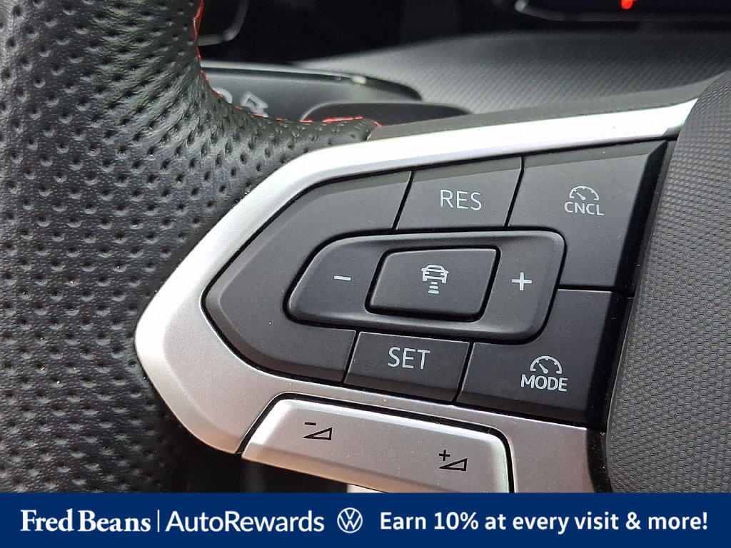 Certified 2025 Volkswagen GTI SE FWD image 26