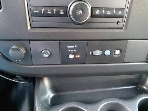 Used 2019 Chevrolet Express 2500 w/ Driver Convenience Package RWD image 23
