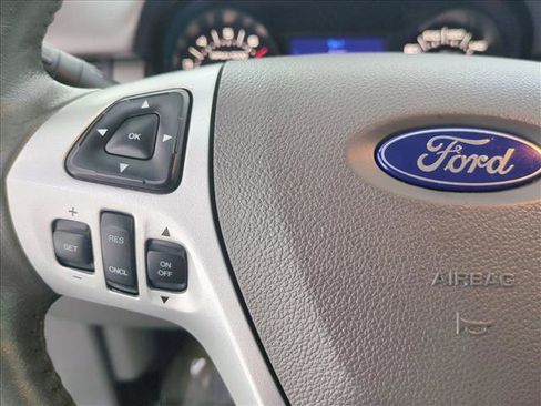 Used 2013 Ford Edge SEL FWD image 27