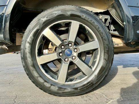 Used 2016 Ford F150 Lariat image 21